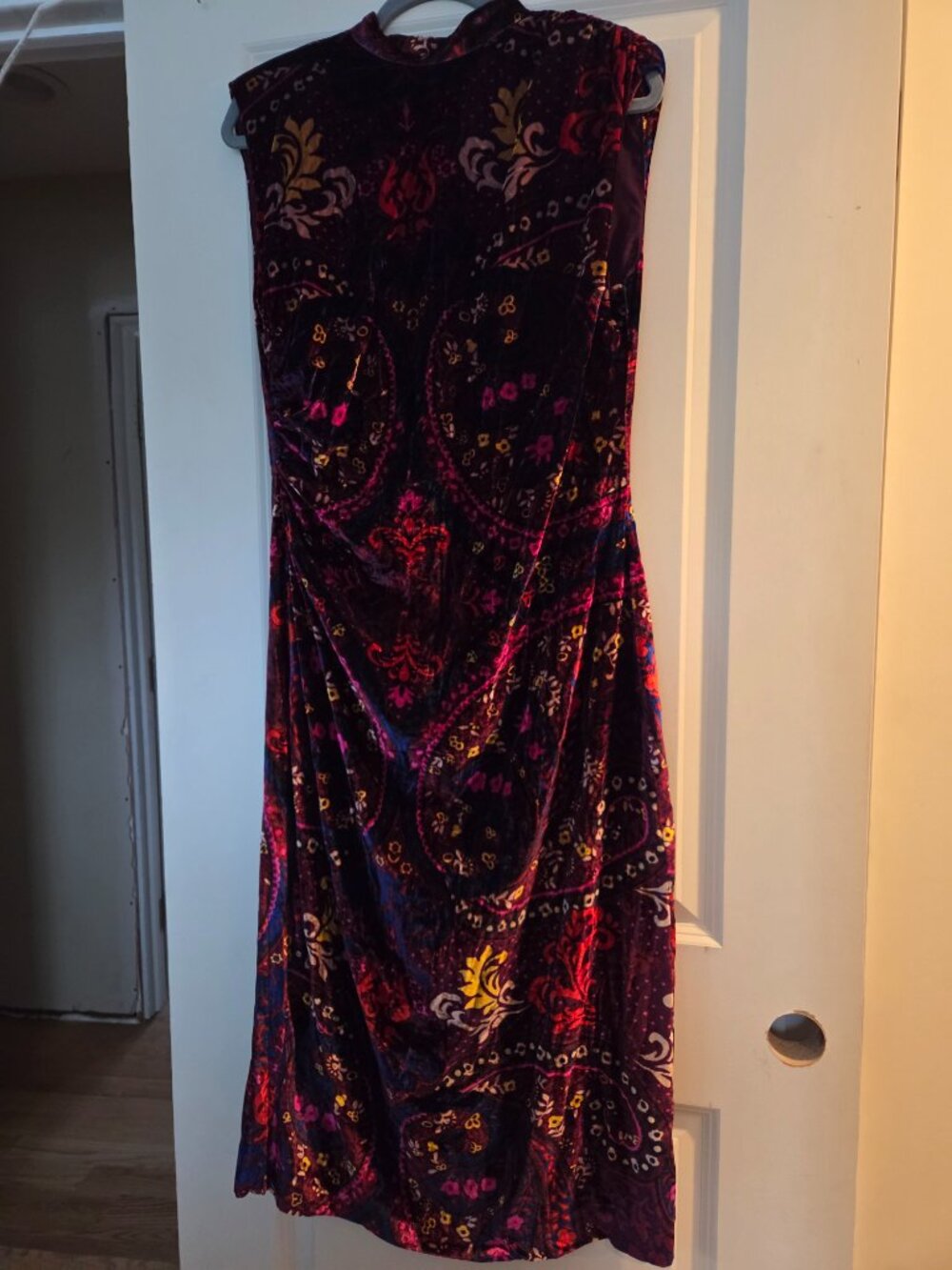 Dress - Picture 3 of 6